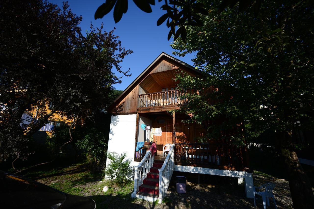 Guest House Imeda 卡瓦拉提 外观 照片