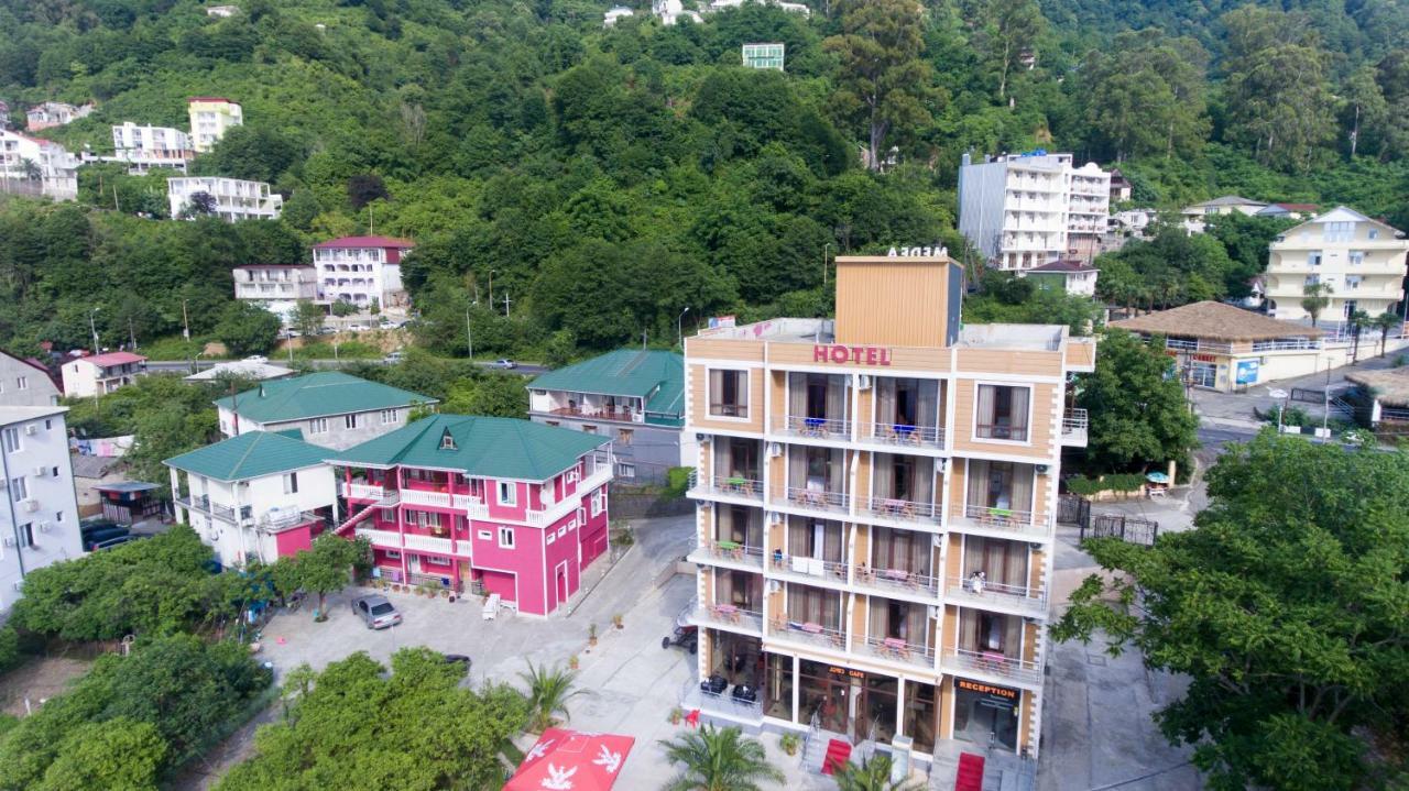 Guest House Imeda 卡瓦拉提 外观 照片