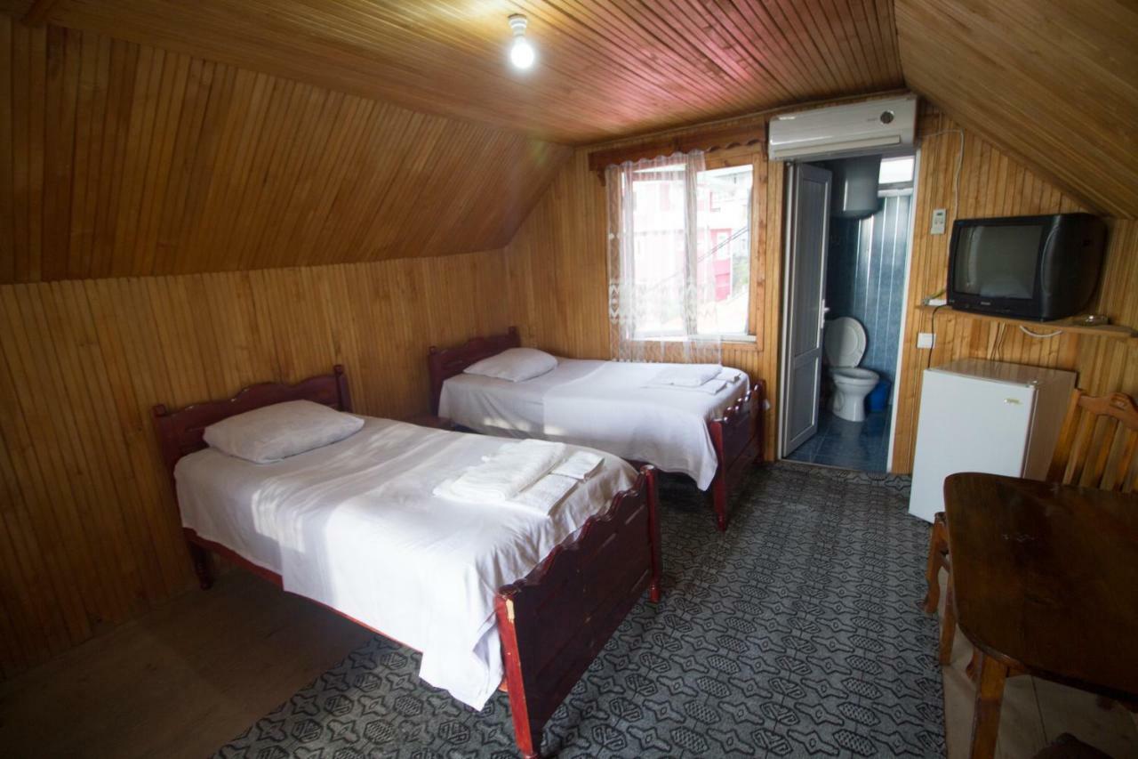 Guest House Imeda 卡瓦拉提 外观 照片