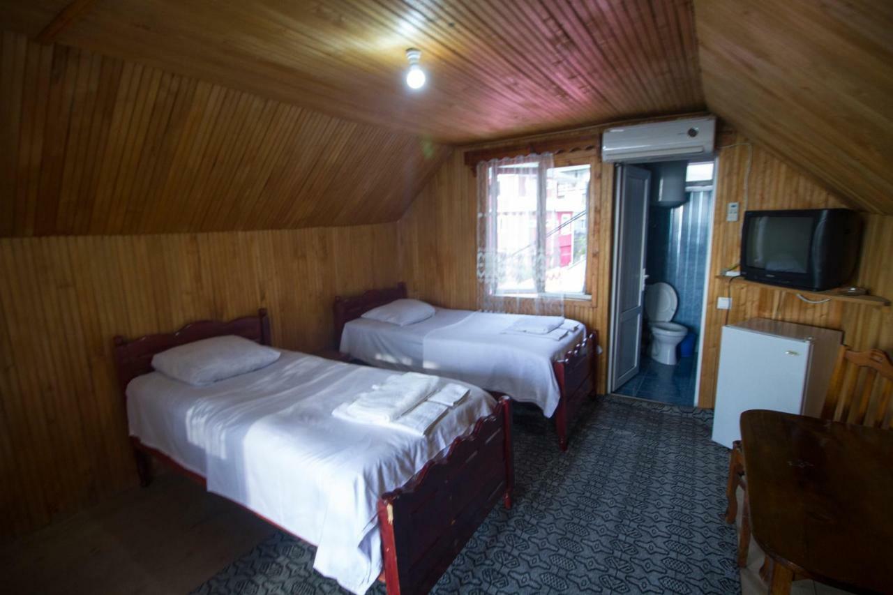 Guest House Imeda 卡瓦拉提 外观 照片
